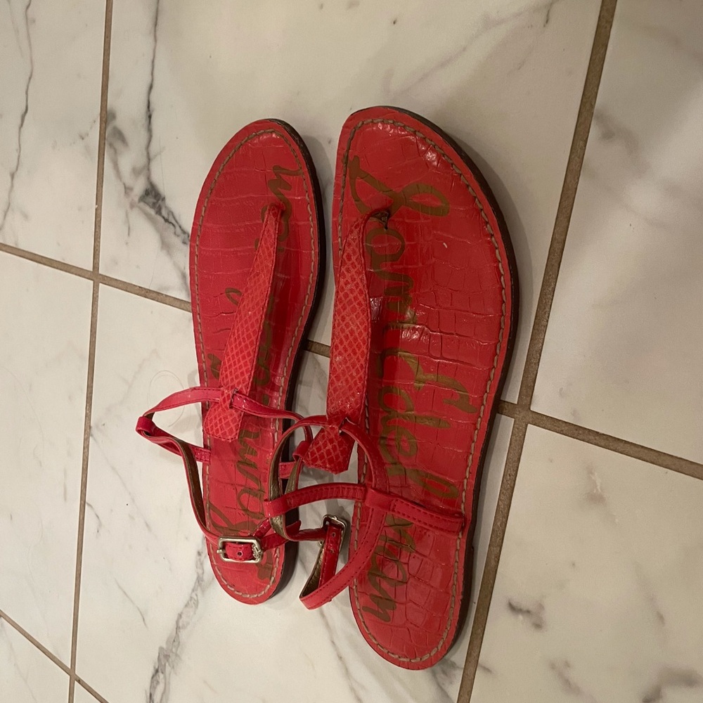Adorable Sam Edelman Coral Sandals
